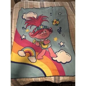 DreamWorks Trolls Poppy Plush Throw Blanket